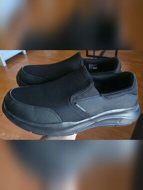 Sz 11 Men's SKECHERS RELAXED FIT EQUALIZER 5.0 Black Slip-on Walking Shoes